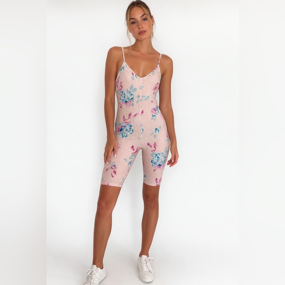 SELKIE Dream bodysuit BNWT - Small - pink pastel print